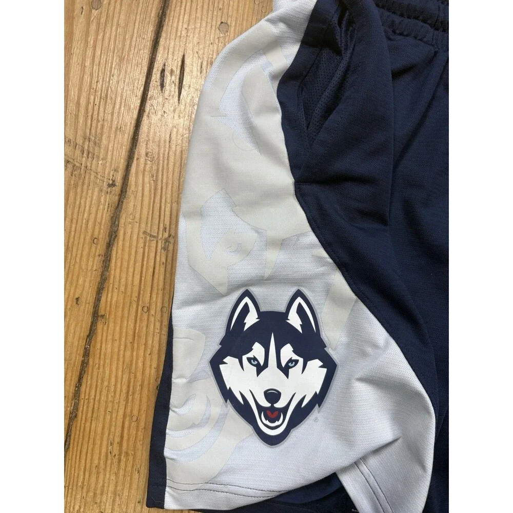 Nike UCONN Huskies Dri-Fit Basketball Running Shorts Men’s Small Blue White